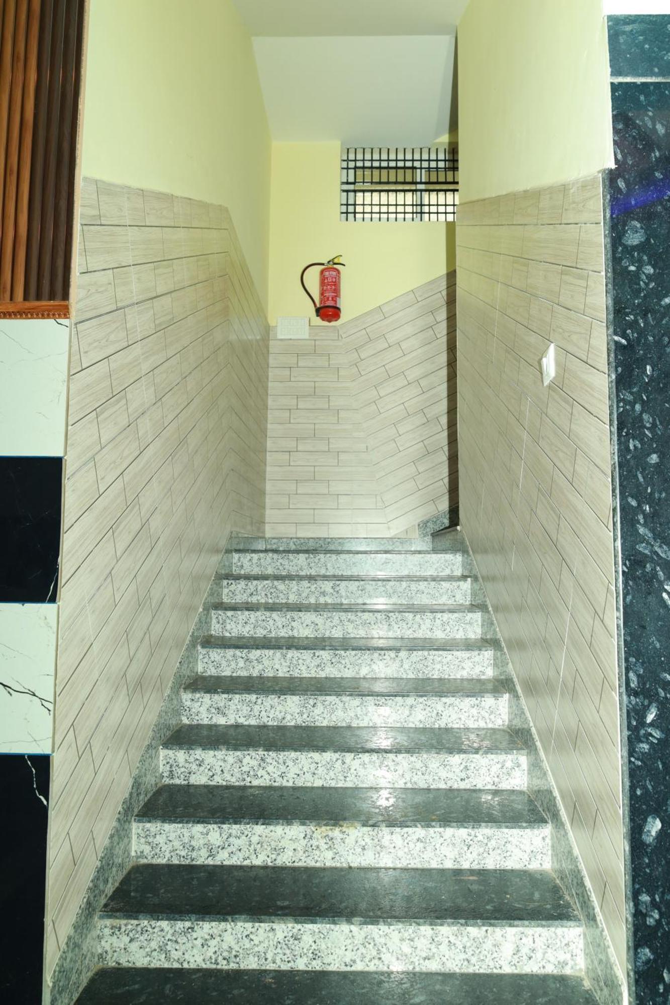 Rv Residency Hotel Wodapatti Kültér fotó