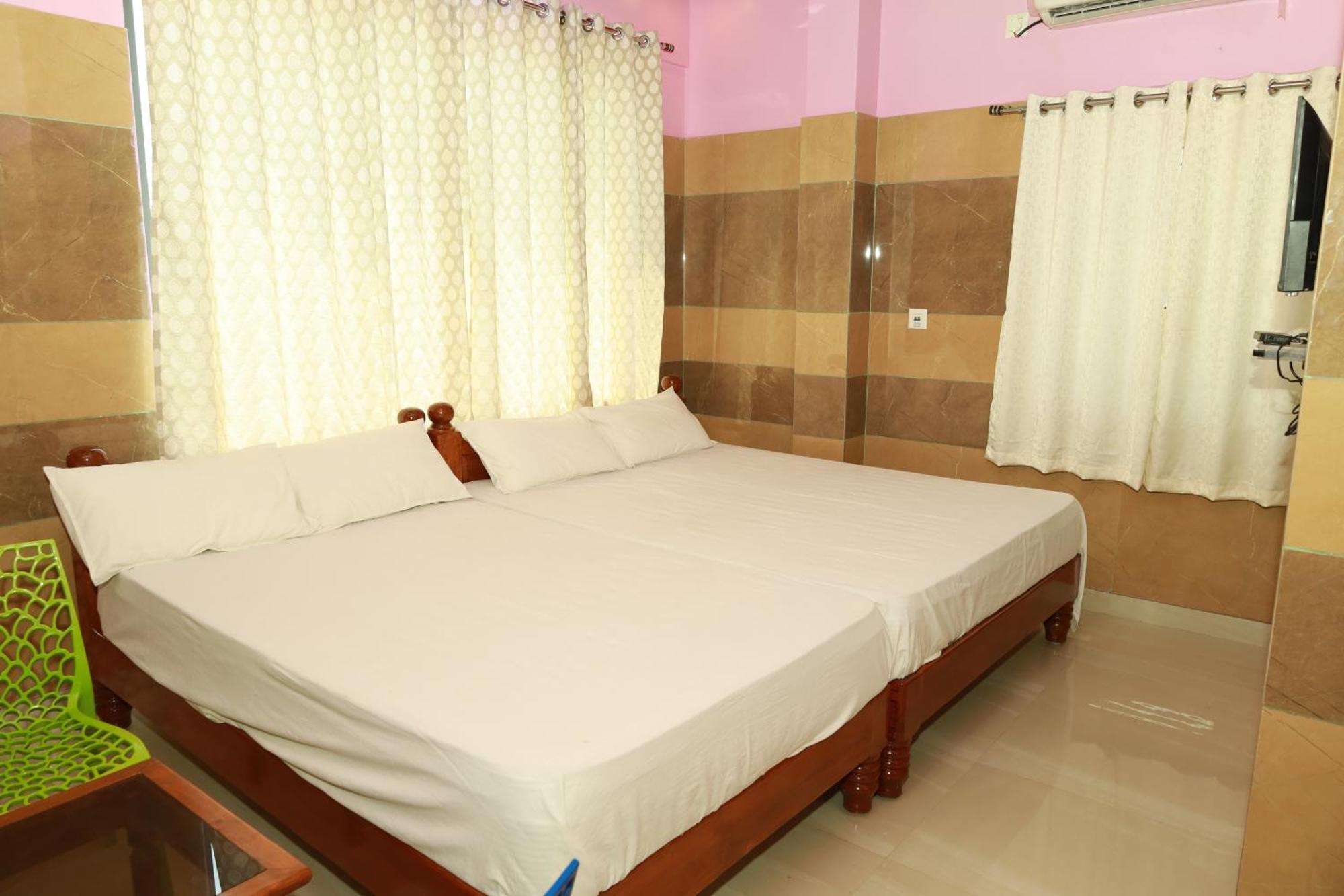 Rv Residency Hotel Wodapatti Kültér fotó