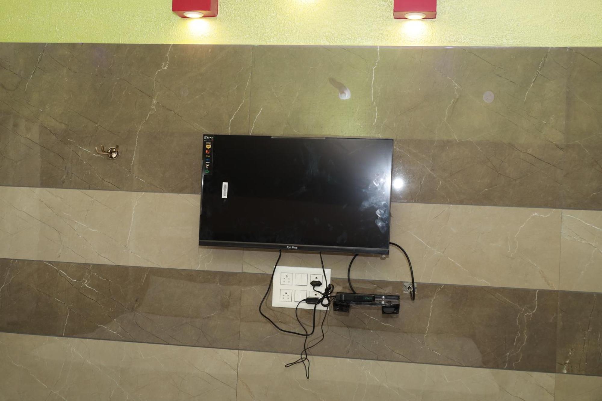 Rv Residency Hotel Wodapatti Kültér fotó